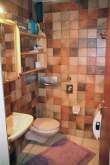 Blick ins Badezimmer.     F�R EINE GR�SSERE ANSICHT KLICKEN SIE EINFACH DAS FOTO AN.