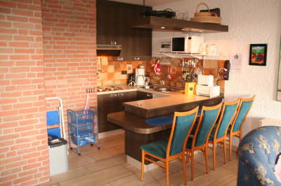 Die Bistrok�che nach amerikanischem Vorbild ist vollst�ndig ausgestattet